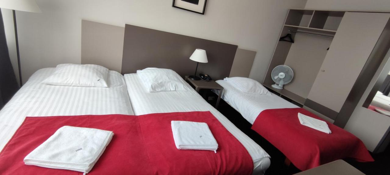 Hotel New Skanpol Kolobrzeg Bagian luar foto