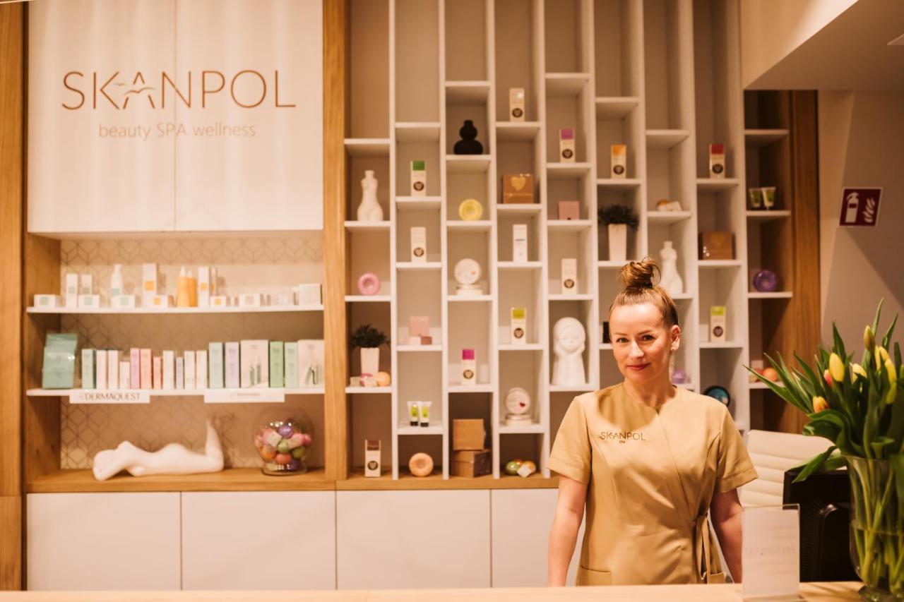 Hotel New Skanpol Kolobrzeg Bagian luar foto