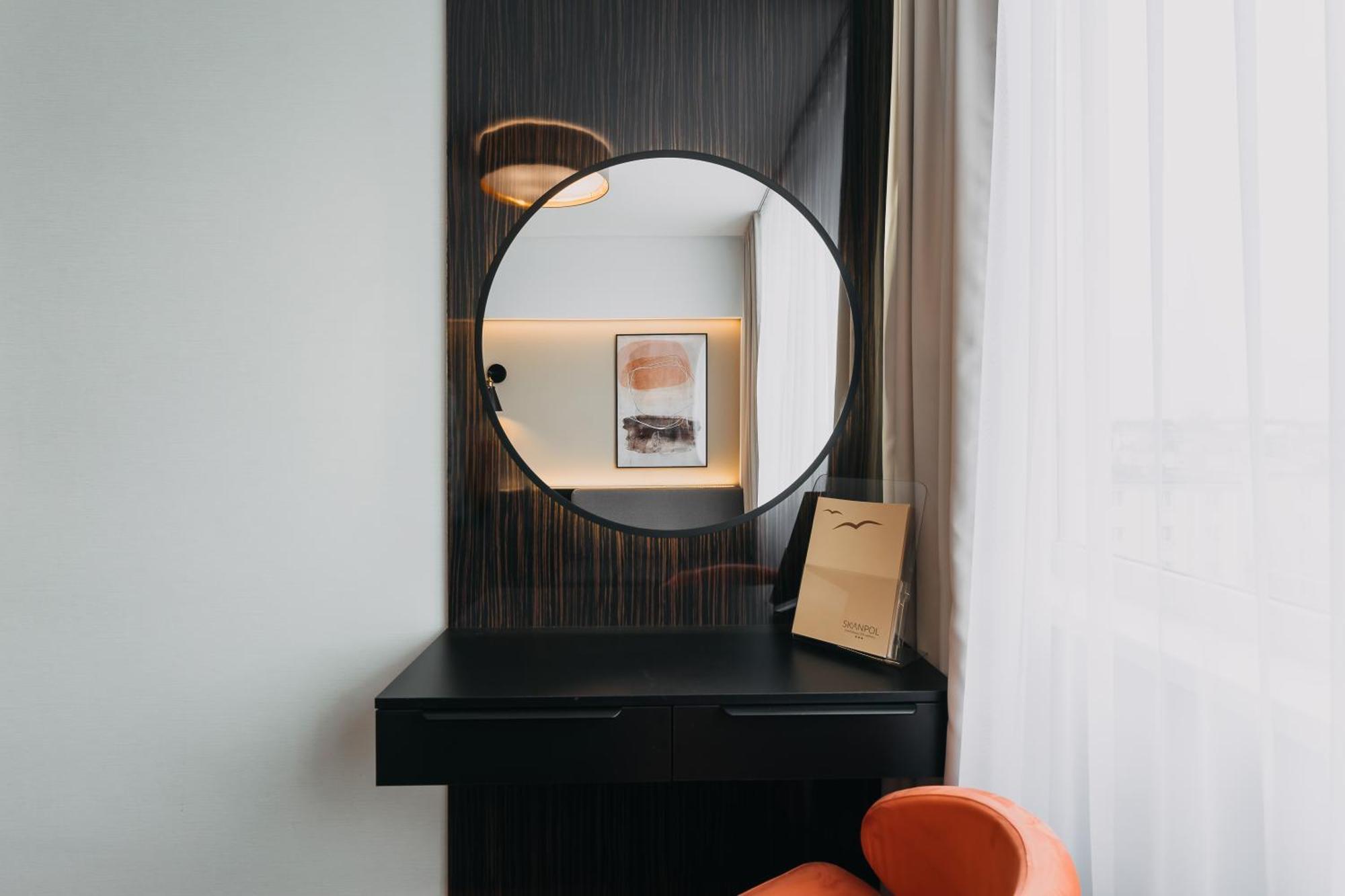 Hotel New Skanpol Kolobrzeg Bagian luar foto