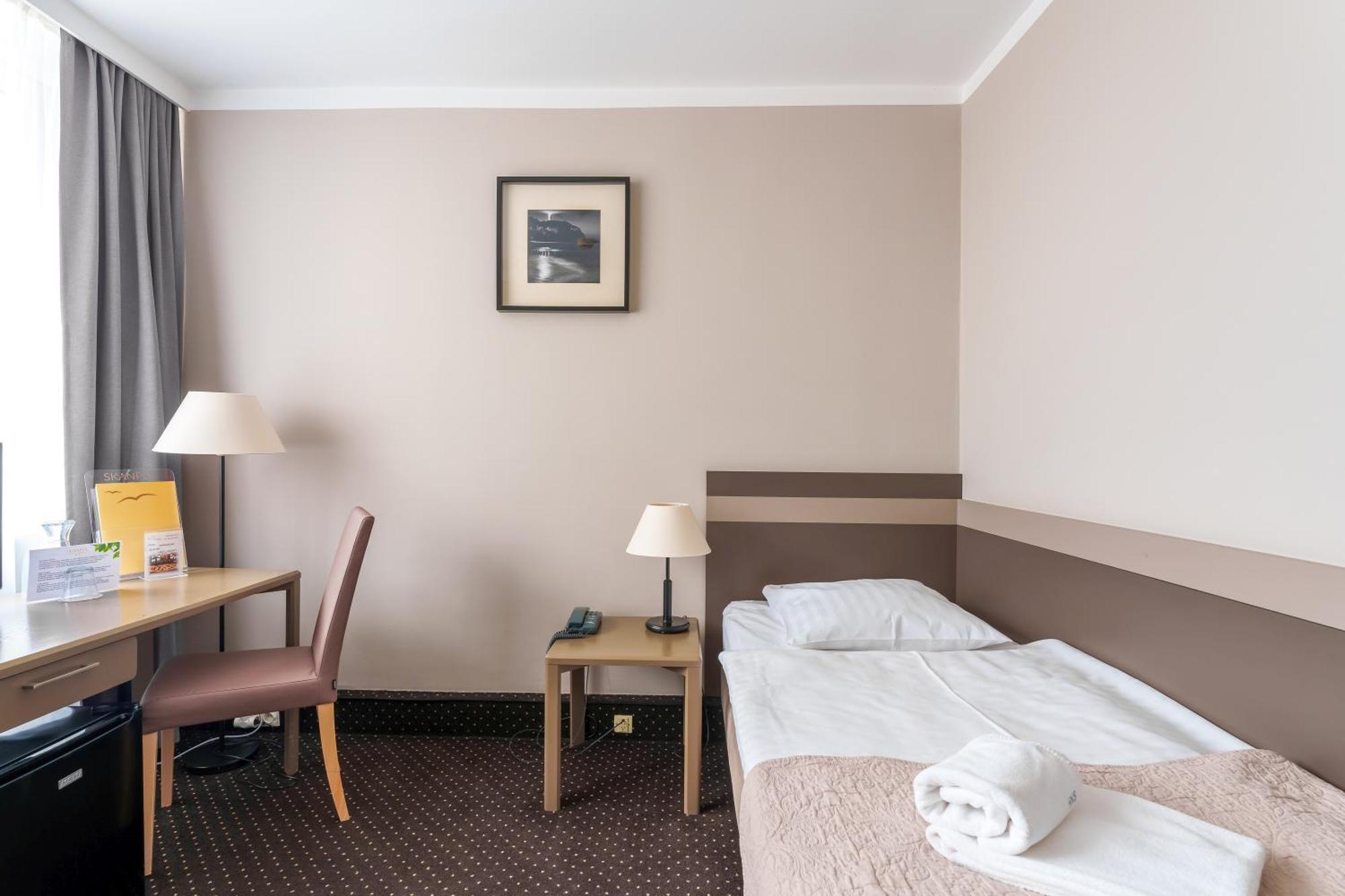 Hotel New Skanpol Kolobrzeg Bagian luar foto