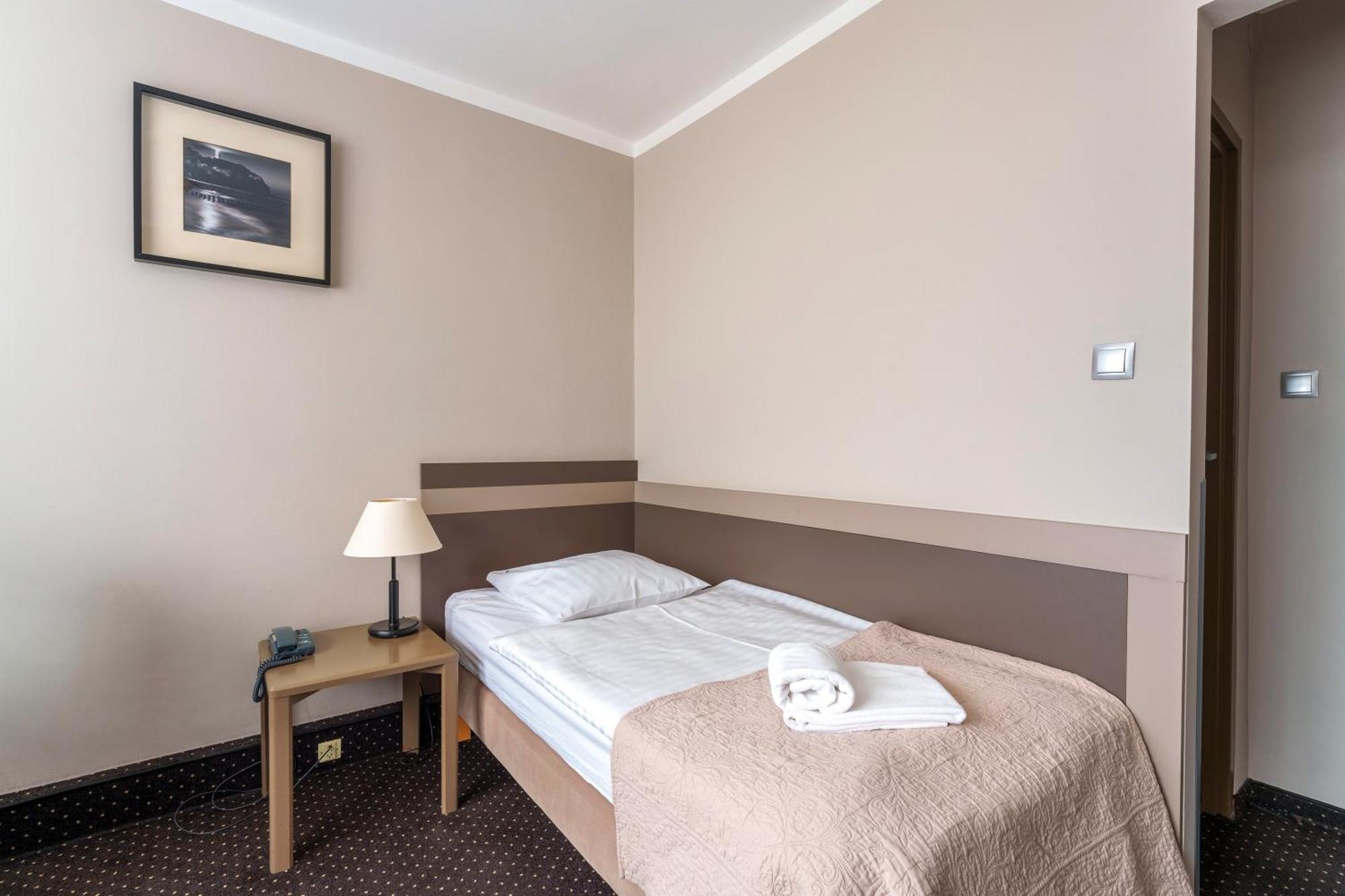 Hotel New Skanpol Kolobrzeg Bagian luar foto