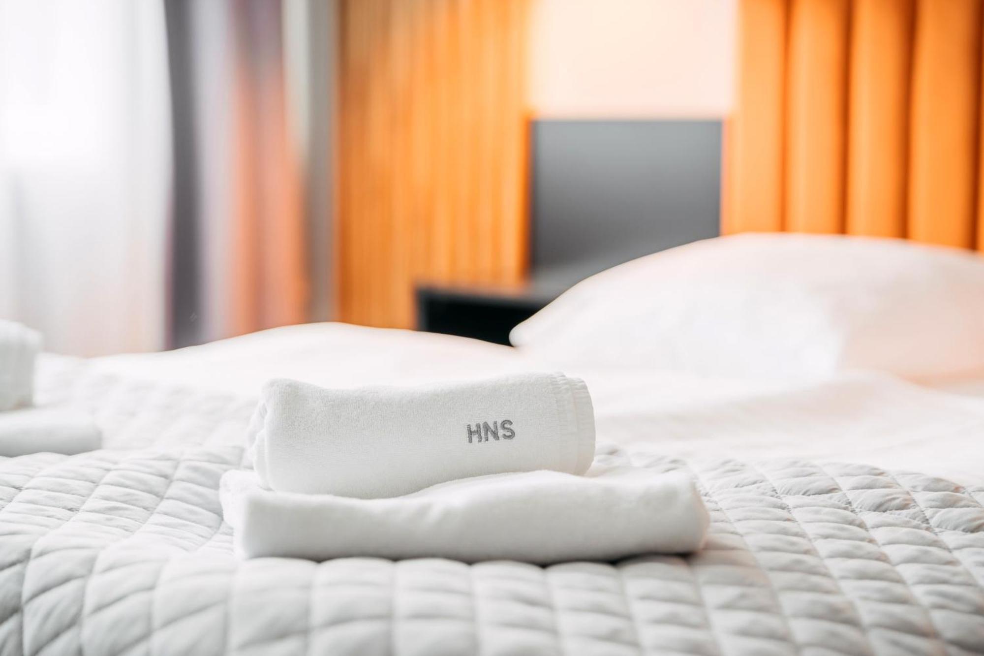 Hotel New Skanpol Kolobrzeg Bagian luar foto