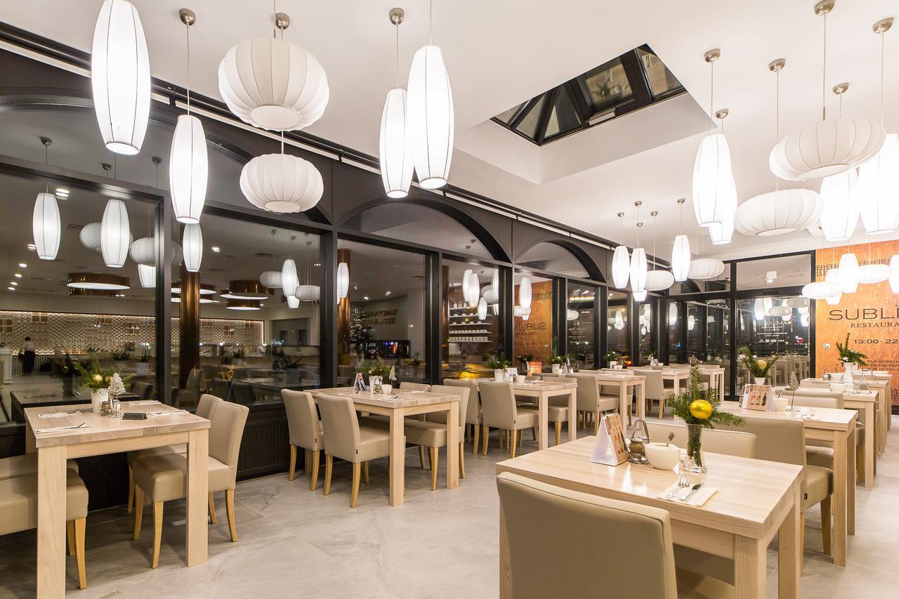 Hotel New Skanpol Kolobrzeg Bagian luar foto