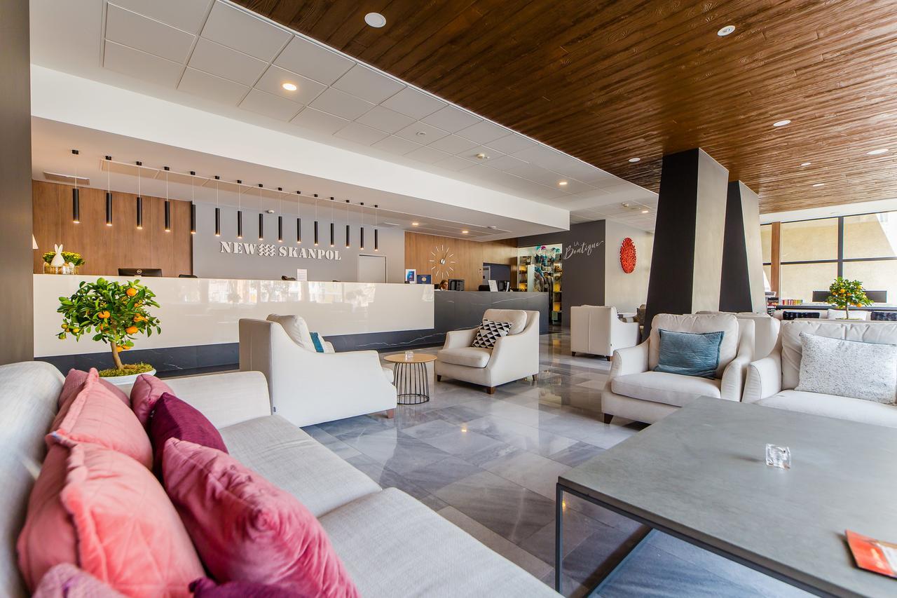 Hotel New Skanpol Kolobrzeg Bagian luar foto